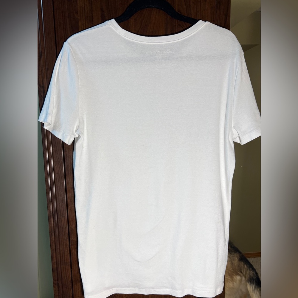 Eddie Bauer XL white T-shirt